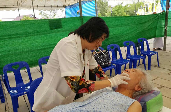 บมจ.คเณชาบิวตี้เทค ร่วมกิจกรรมจิตอาสาออกหน่วยแพทย์แผนจีน ให้บริการรักษาโรคและให้คำปรึกษาในการดูแลสุขภาพตลอดเดือนธันวาคม 2561 สำนักชีศาลายา อำเภอศาลายา จังหวัดนครปฐม